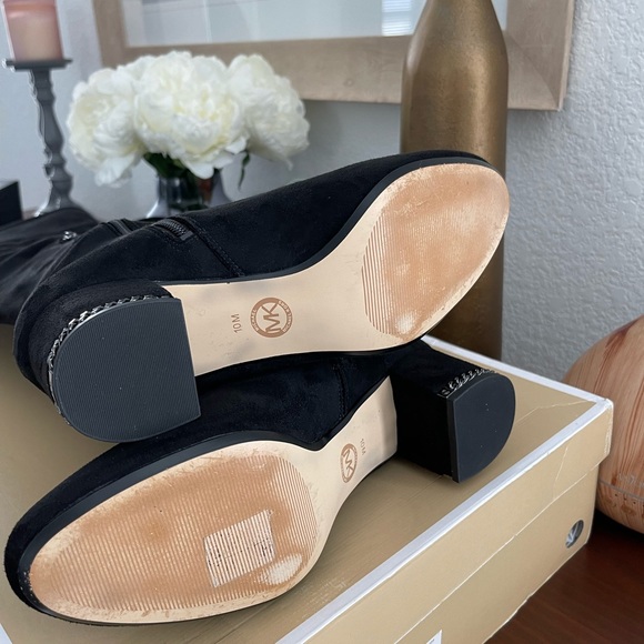 Michael Kors Jamie Boot - Picture 5 of 7